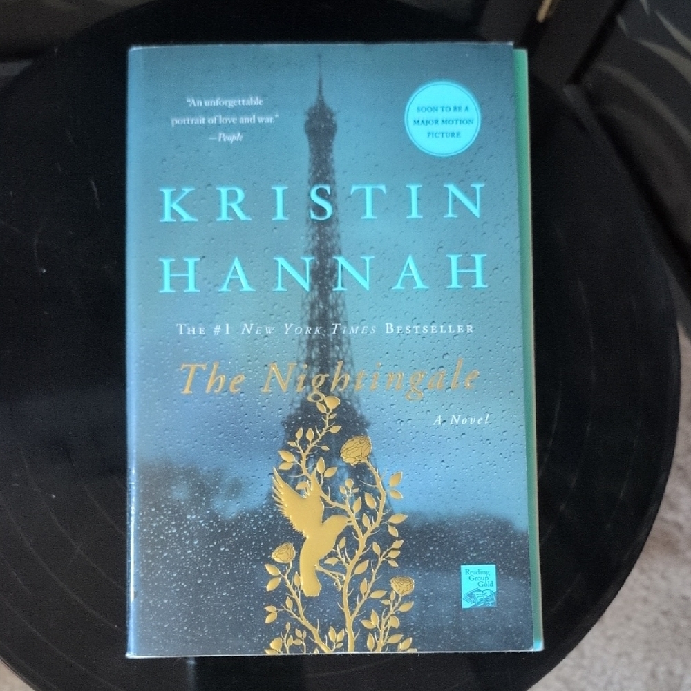 Preowned - Book -  The Nightingale by Kristin Hannah Soft Cover
